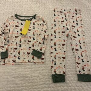 NWT Tullabee Bamboo Christmas Holiday Dog Print Long Sleeve & Pant Pajama Set 4T